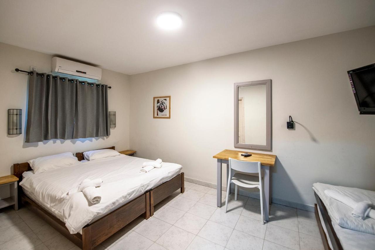 כפר הנופש קיבוץ גדות Kibbutz Gadot Galilean Resort Екстер'єр фото